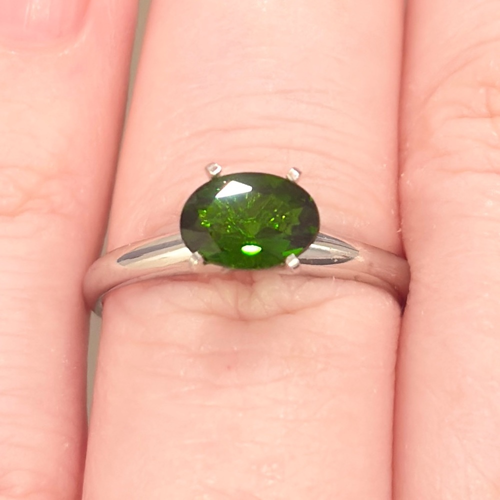 14K Chrome Diopside Ring: White Gold Oval Green Solitaire Size 6 Dainty Piece